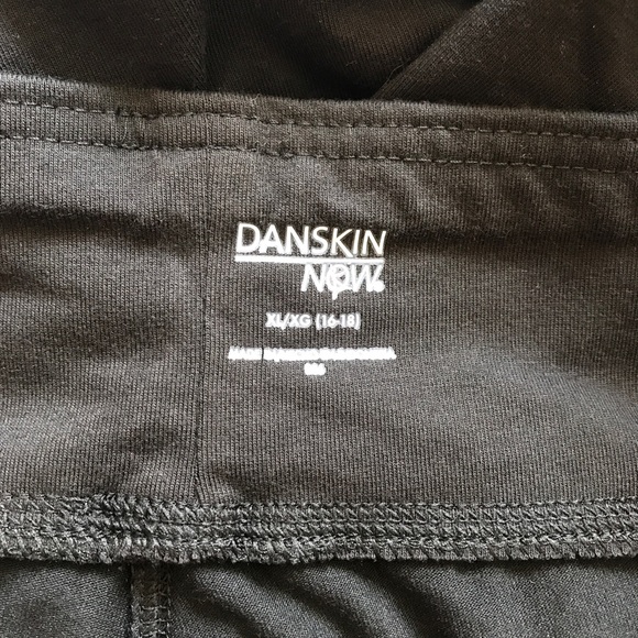 FINAL PRICE Size XL Danskin black leggings “Don’t Run, Fly” NWT - Picture 6 of 7